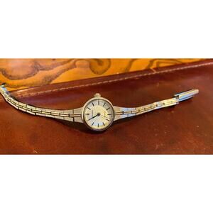VTG Women's Gruen Dress Watch, Silver Tone Link Band
